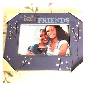 “Friends” Sonoma picture frame 4” x 6” new in pkg.